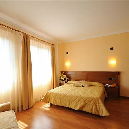 Hotel Panoramic 3*