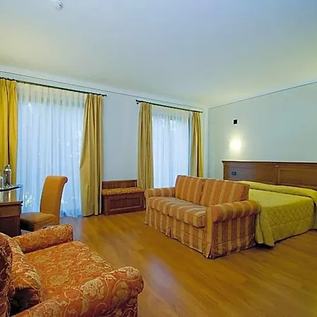 Panoramic 3*