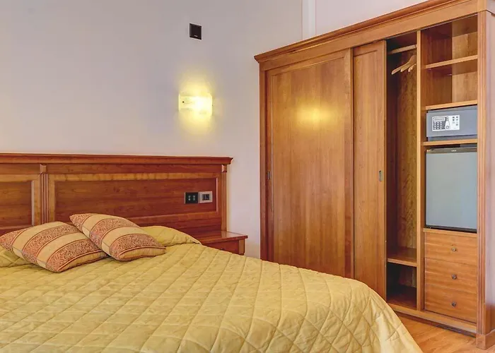 Panoramic Hotel 3*