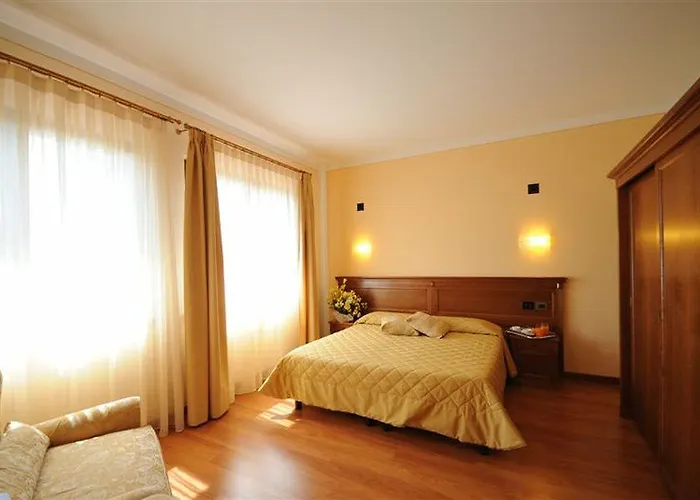 Отель Panoramic 3*